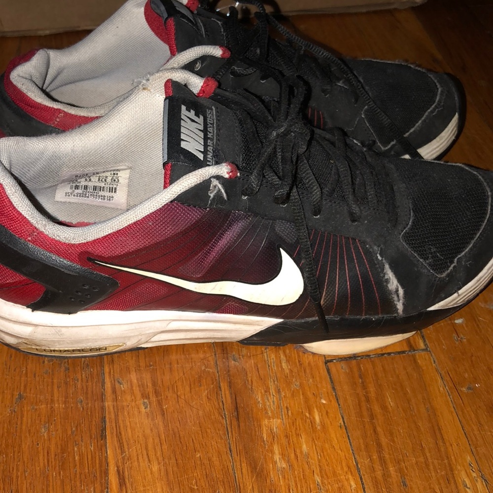 Men’s Nike shoes